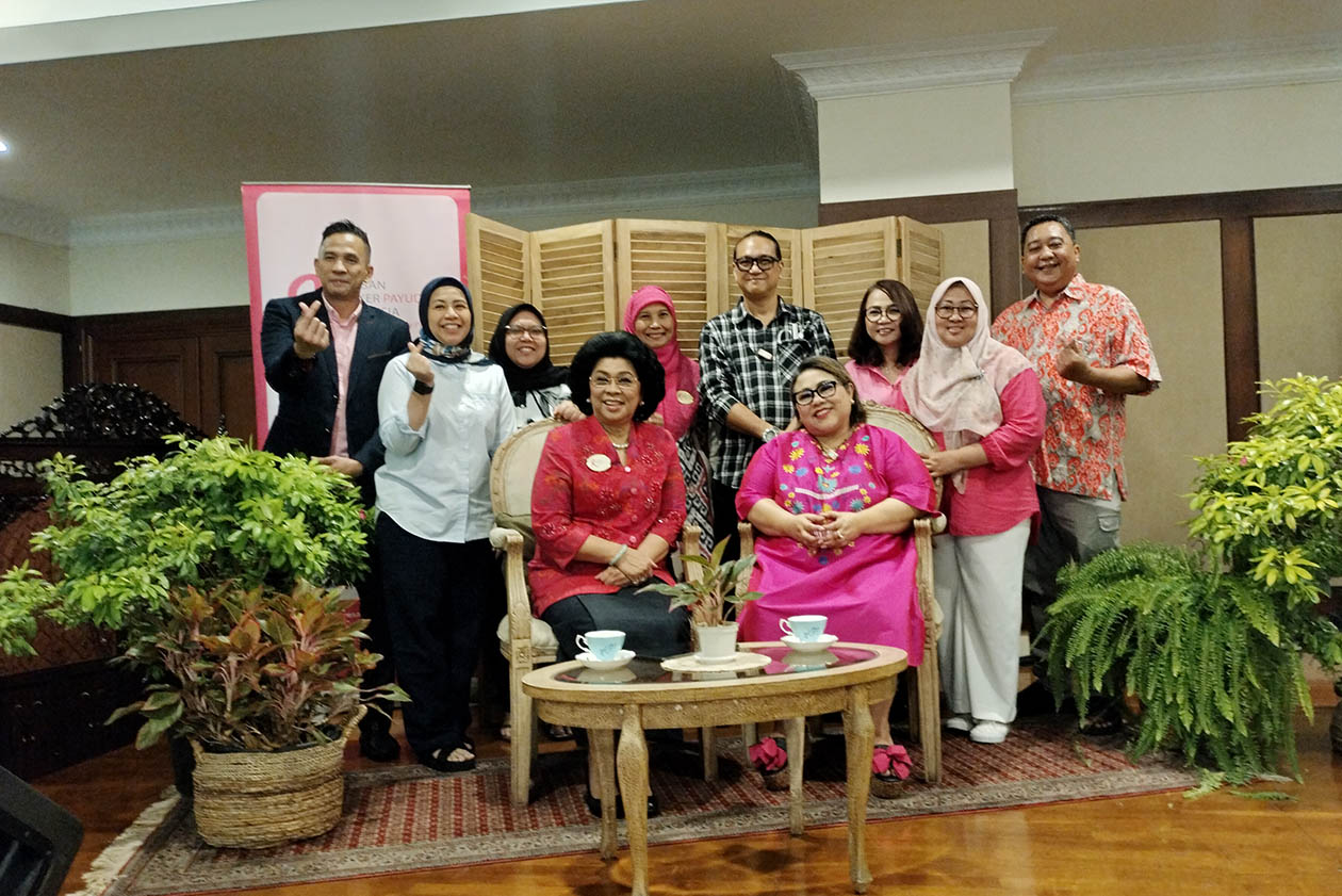Nunung ‘Srimulat’ : “ Menerima Tapi Tidak Pasrah “
