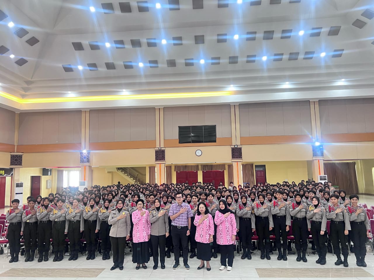 YKPI Kembali Selenggarakan Kegiatan Sosialisasi Kanker Payudara di Sekolah Polwan