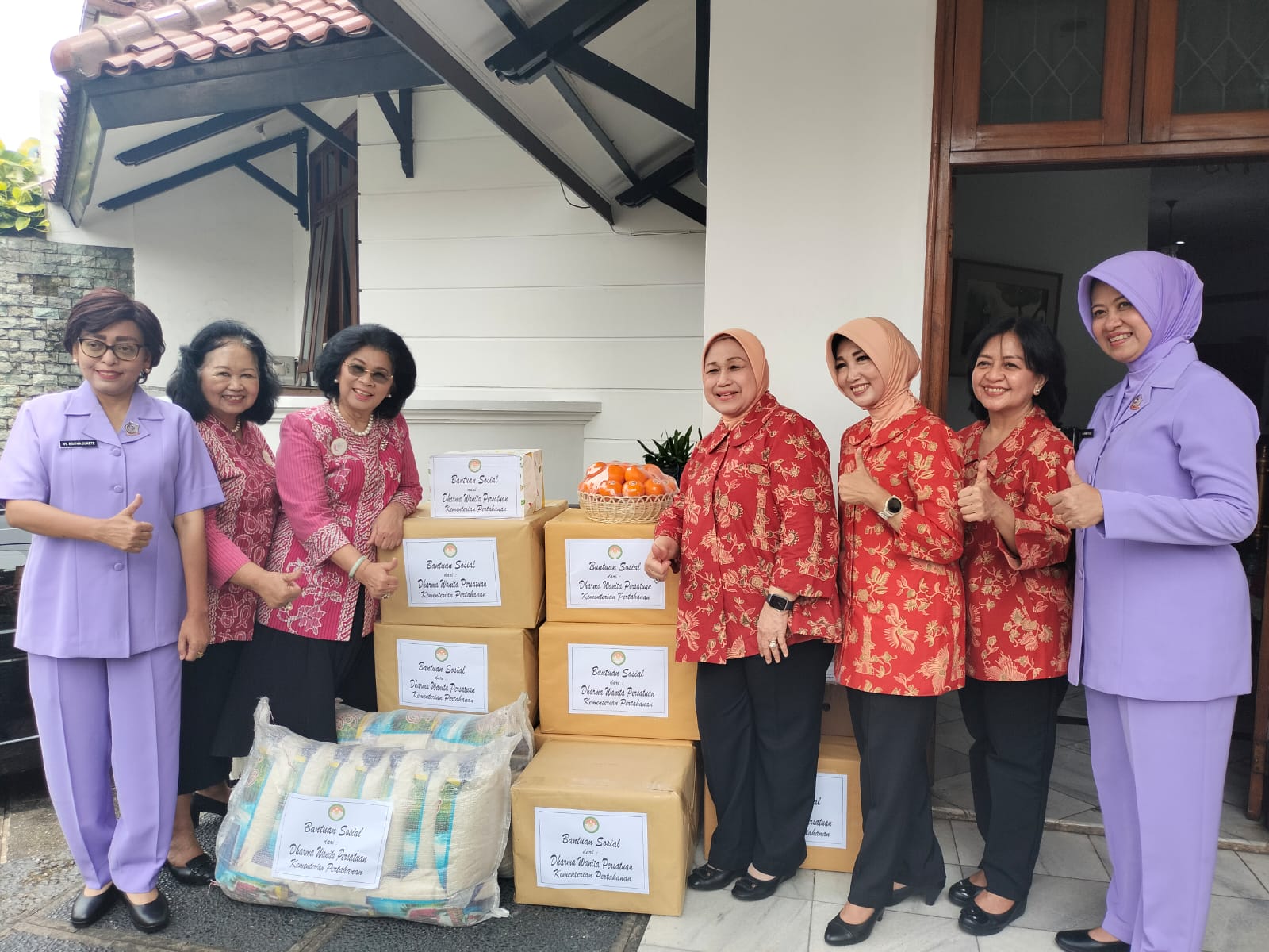 Dharma Wanita Persatuan Kementerian Pertahanan Kunjungi Rumah Singgah YKPI