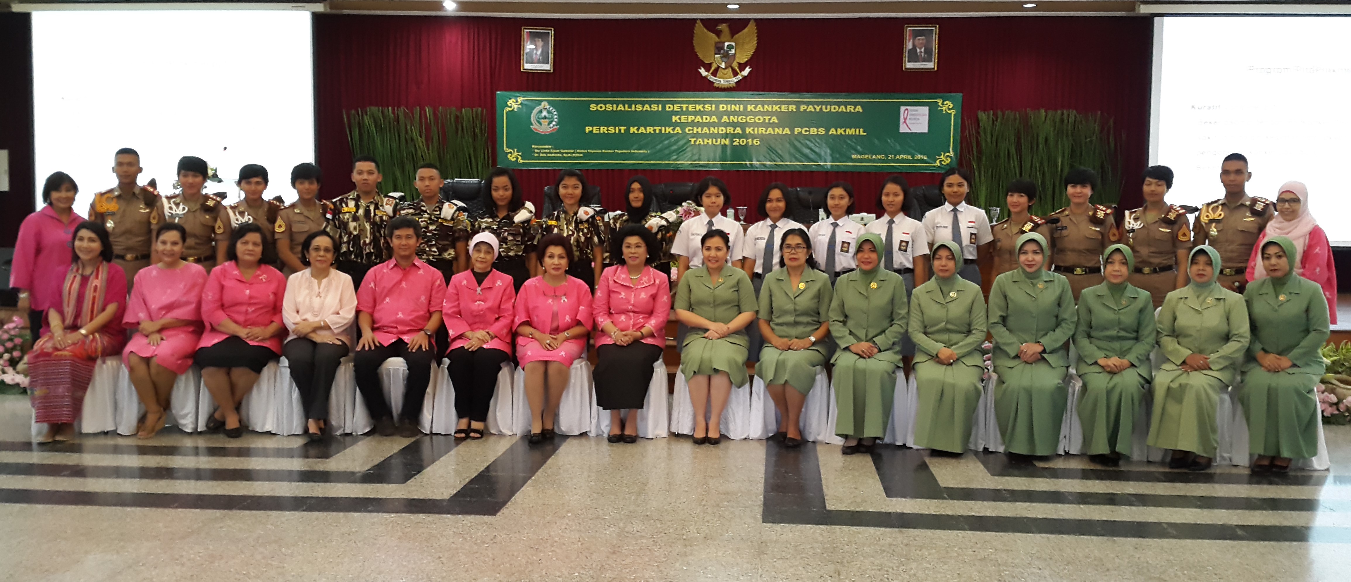 Sosialisasi Deteksi Dini Kanker Payudara kepada anggota Persit Kartika Chandra Kirana PCBS AKMIL. Dihadiri oleh 1200 peserta terdiri dari Anggota Persit KCK PCSB AKMIL, Taruna/ni, FKPPI, dan Siswa/i Taruna Nusantara.