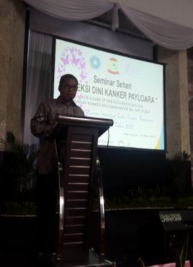 YKPI dengan Ketua Tim Penggerak PKK Kota Makassar bekerjasama mengadakan seminar Deteksi Dini Kanker Payudara dengan peserta yang hadir sebanyak 300 orang