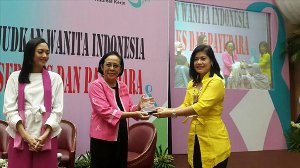 Rabu 15 November 2017 Bank Mandiri bersama YKPI melakukan sosialisasi deteksi dini kanker payudara di kantor Bank Mandiri Pusat. Dihadiri oleh Ibu Ning Anhar selaku perwakilan dan narasumber dari YKPI, dokter Agus Sutarman sebagai pembicara, @ririndwiariy
