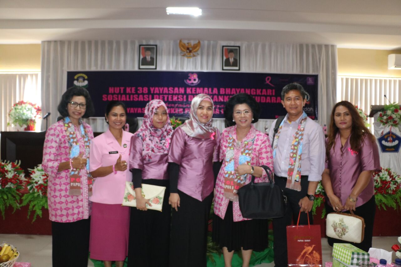 Sosialisasi deteksi dini kanker payudara di Manokwari dlm rangka HUT YAYASAN KEMALA BHAYANGKARI -di POLDA PAPUA BARAT, 21 Pebruari 2018