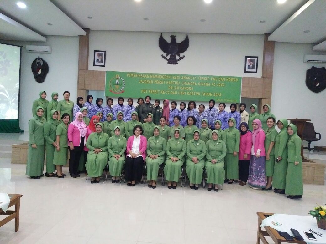 YKPI hari ini tgl 19 Maret 2018 melakukan sosialisasi deteksi dini kanker payudara dan pemeriksaan mammografi secara gratis dalam rangka HUT  Persit Kartika Chandra Kirana  yang ke 72 bertempat di Kodam Jaya bagi para anggota Persit Kartika Chandra Kirana