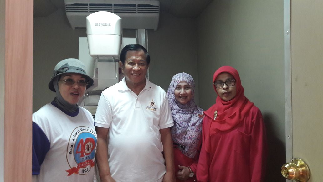Minggu,  25 April 2018 melakukan deteksi dini kanker payudara dan pemeriksaan mammografi secara gratis dalam rangka hut 40 ikatan keluarga alumni lemhanas (IKAL) bertempat di kantor Lemhanas